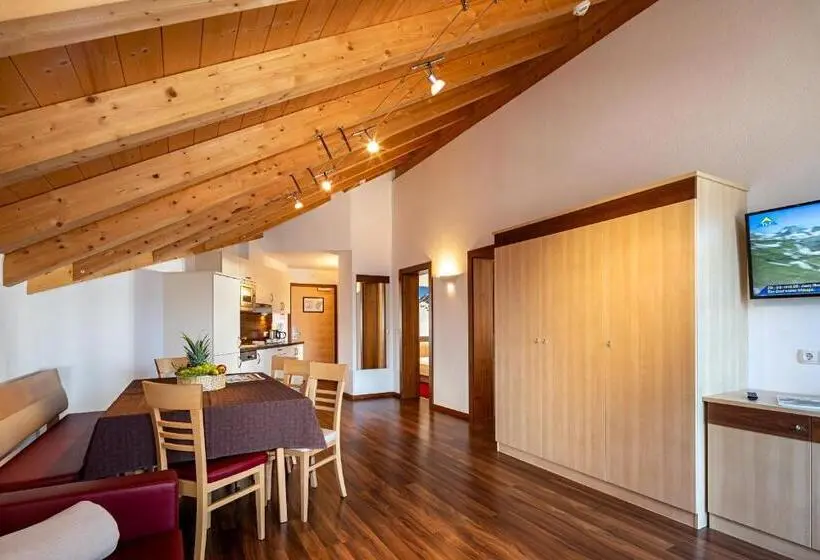 １ベッドルームのデラックスアパートメント, Apart Hotel Aurora Fiss