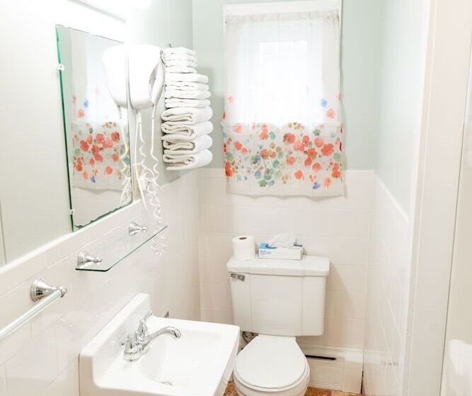 スタンダードルーム, Echo Motel