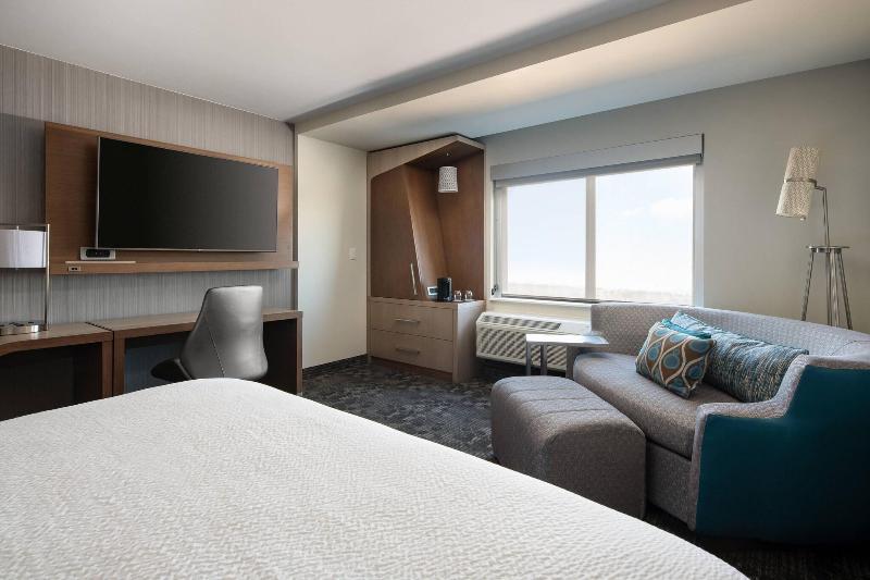 Номер Стандарт Вид на Горы, Courtyard By Marriott Loveland Fort Collins