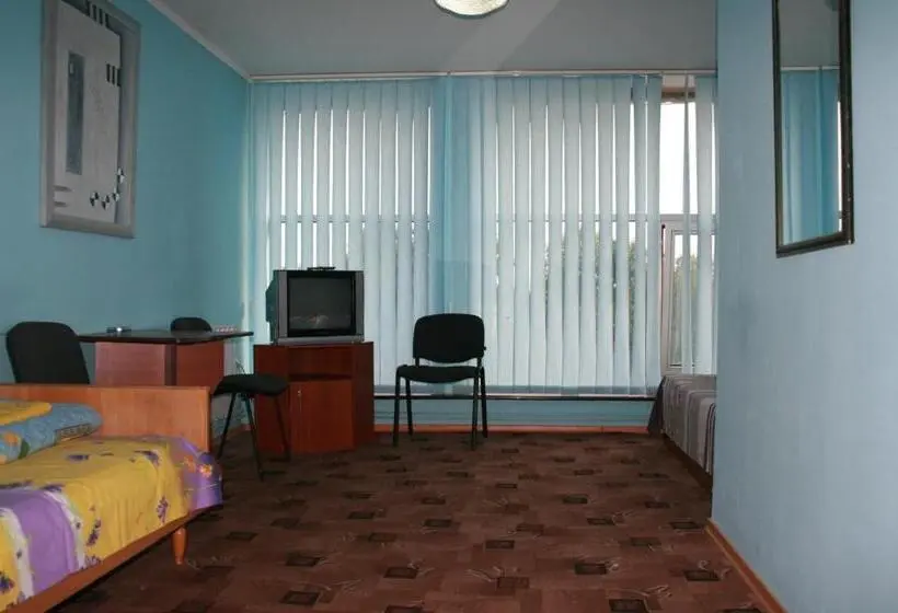 اتاق استاندارد سه نفره, Galitsiya