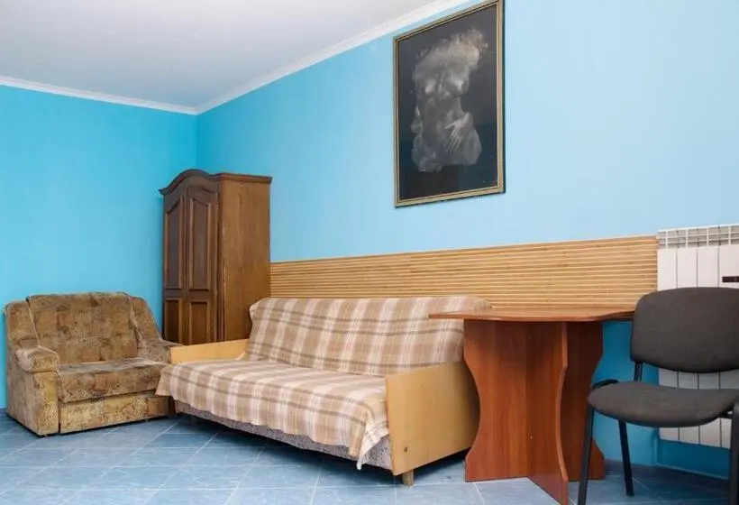 اتاق استاندارد سه نفره, Galitsiya