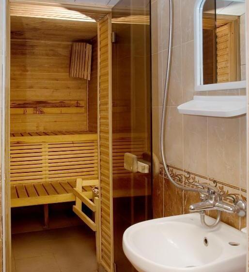 اتاق استاندارد سه نفره, Galitsiya