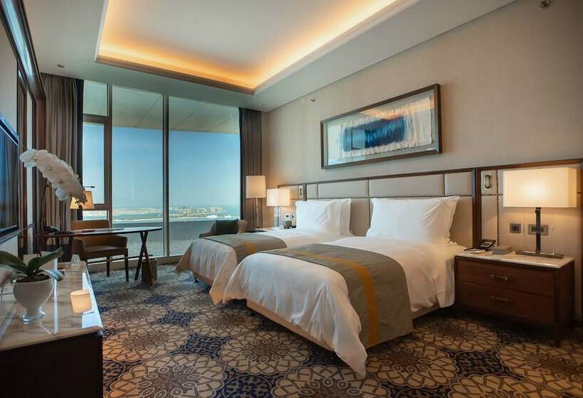 اتاق اجرایی با چشمانداز دریا, Grand Plaza Mövenpick