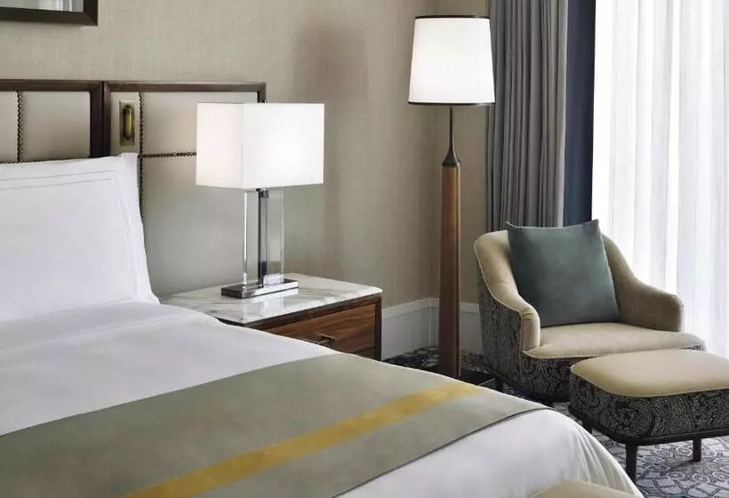 Executive Room King Size Bed