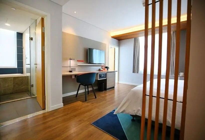 スイート, Holiday Inn Express Chengdu North Railway Station, An Ihg