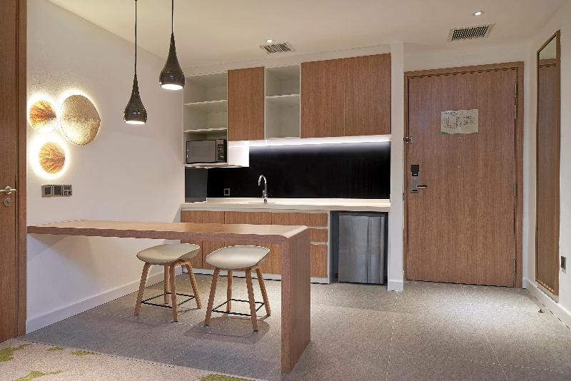 سوئیت با تخت بزرگ, Holiday Inn & Suites Saigon Airport, An Ihg