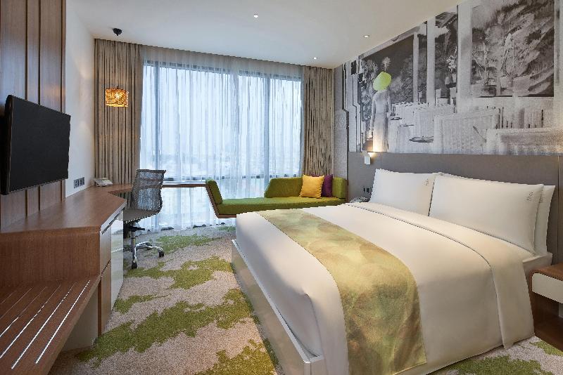 اتاق استاندارد با تخت بزرگ, Holiday Inn & Suites Saigon Airport, An Ihg