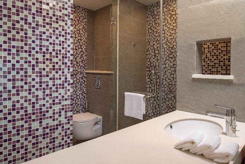 اتاق استاندارد با تخت بزرگ, Holiday Inn & Suites Saigon Airport, An Ihg