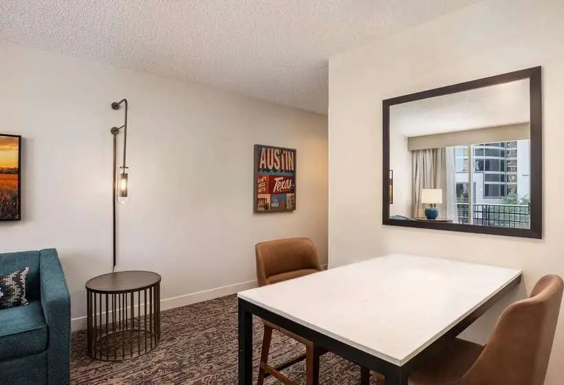 キングサイズベッドのスイートルーム, Homewood Suites By Hilton Greenville Downtown