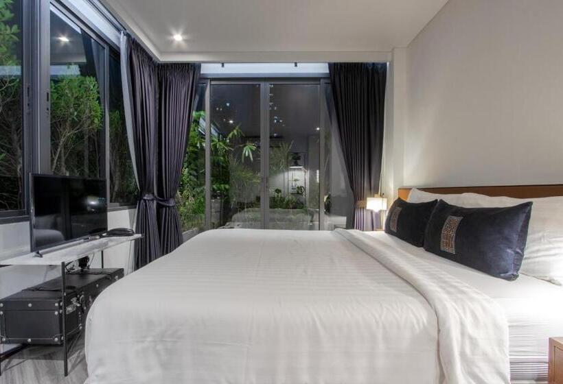 سوییت جونیور, Iron