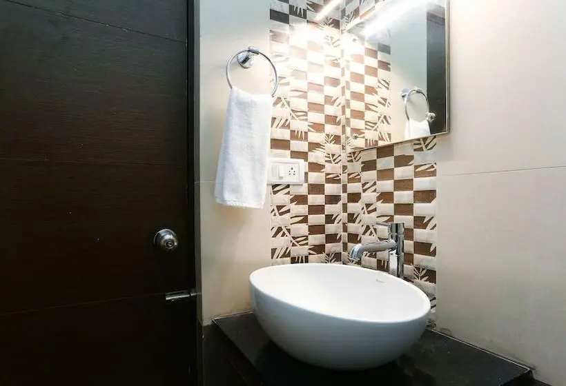 اتاق استاندارد, Super Townhouse Majestic Inn