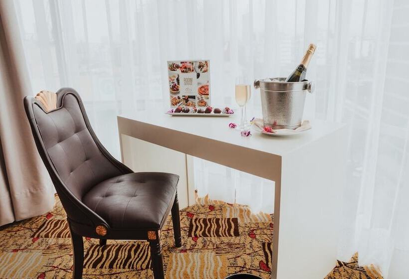 スイート, Nobility Grand