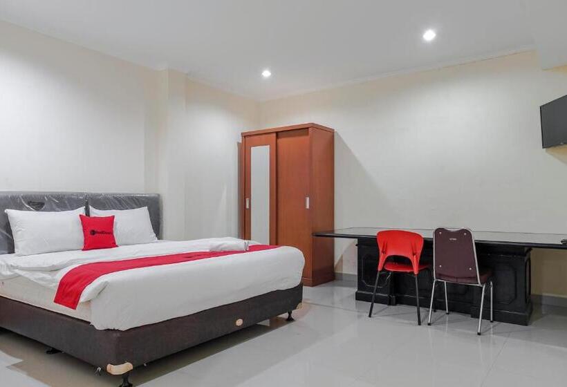 Номер Economy, Reddoorz @ Jalan Biak Roxy Jakarta