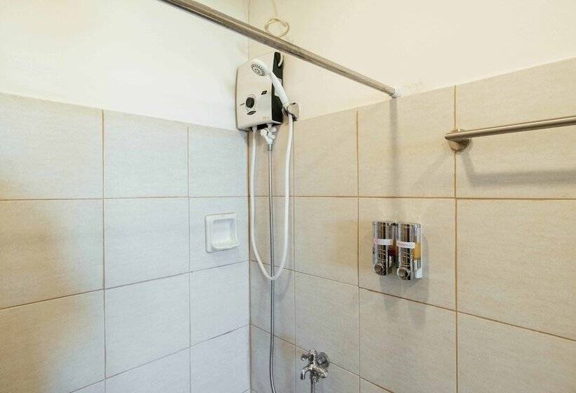 إستوديو قياسى, Reddoorz Plus @ Kamuning Quezon City