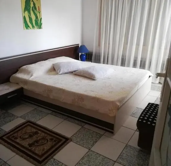 آپارتمان 2 خوابه, Villa Trakia