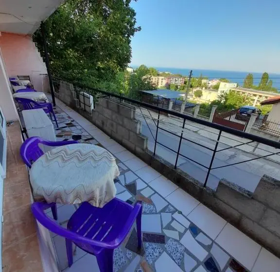 اتاق لوکس با بالکن و چشم‌انداز دریا, Villa Trakia