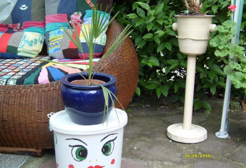 Трехместный Номер Стандарт с Балконом, Villa Trakia