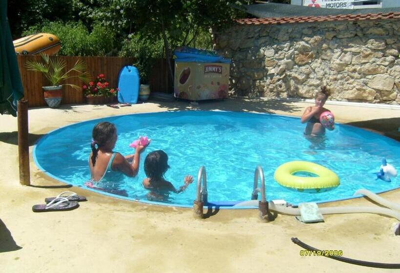 Triple Room Sea View, Villa Trakia
