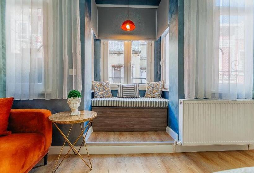デラックストリプルルーム, Taksim Bi Center Suites