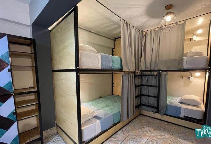 공동 객실, Supertramp Hostel Machupicchu