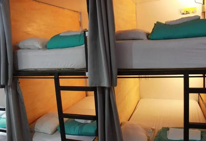 ルームシェアのワンベッド, Supertramp Hostel Machupicchu