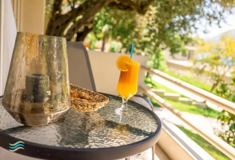 Deluxe-perhehuone, Plataria Seaside Resort