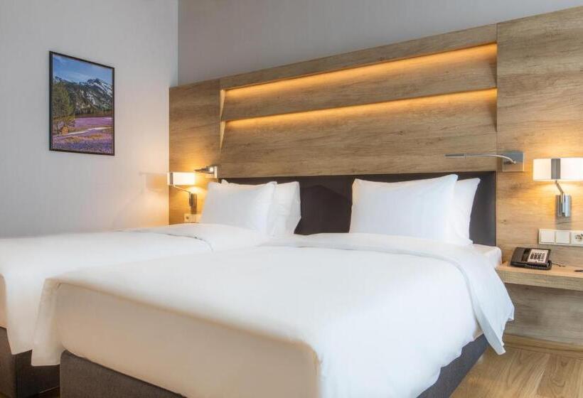 Номер Стандарт, Radisson Blu Hotel & Residences