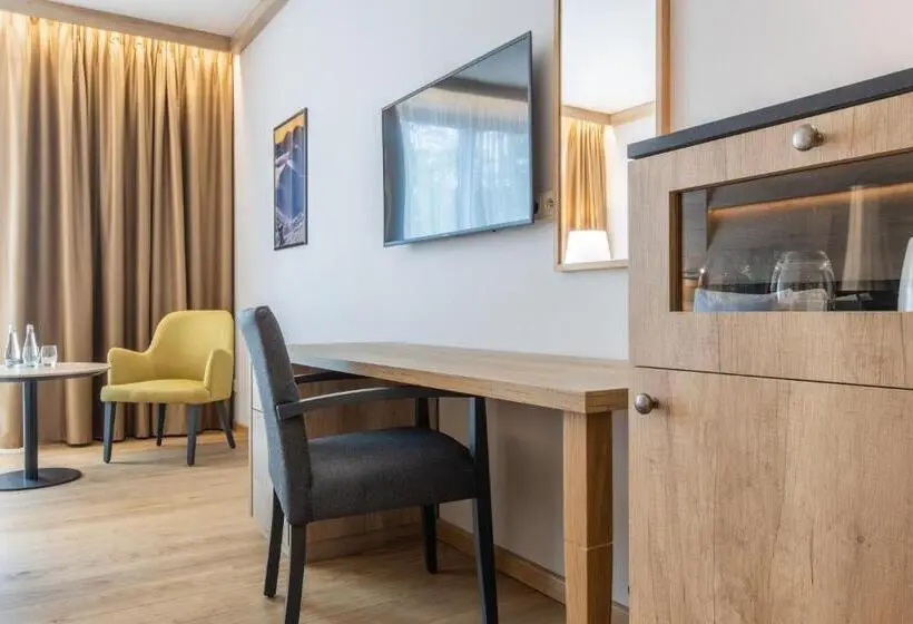 Premium room w/ mountain view, Radisson Blu Hotel & Residences