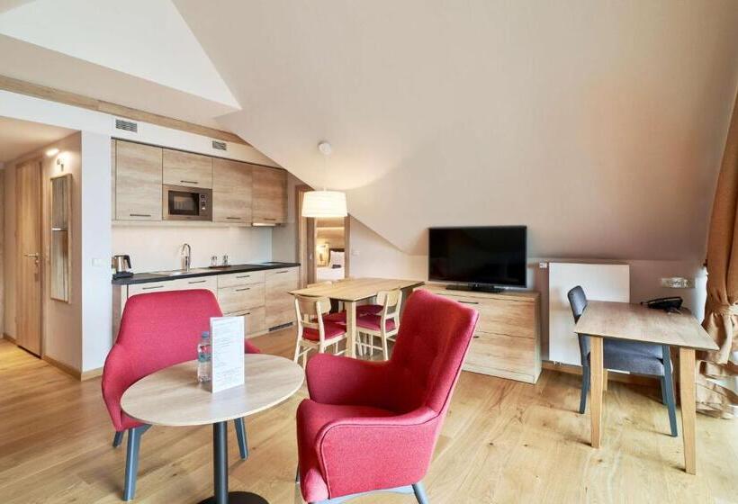 آپارتمان 1 خوابه با بالکن, Radisson Blu Hotel & Residences