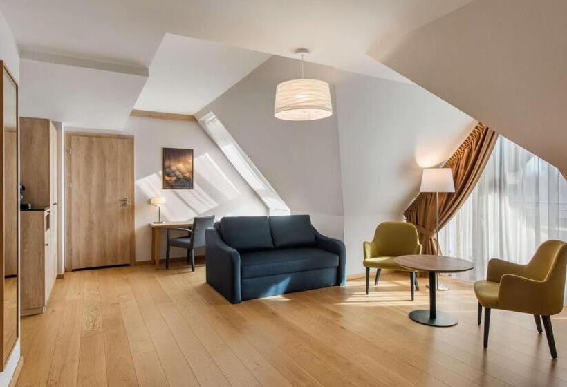 Люкс Вид на Горы, Radisson Blu Hotel & Residences