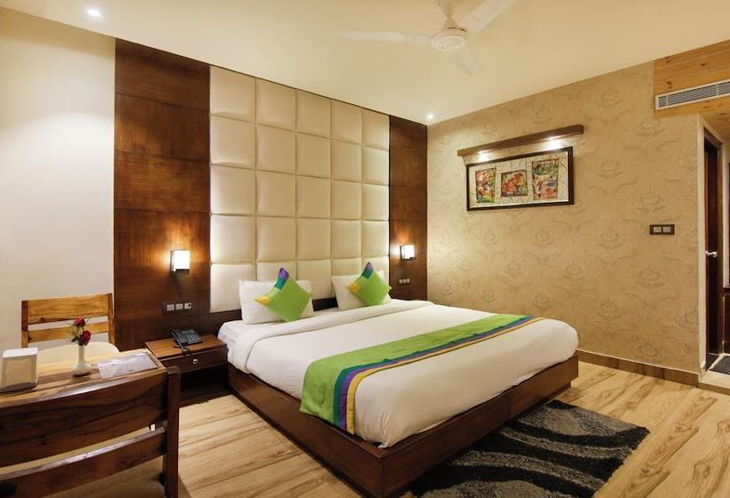 豪华房间, Treebo Punjabi Nature Residency, Near Faridabad Railway Station