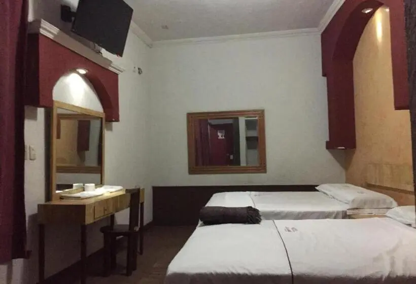 اتاق استاندارد چهار تخته, Xalapa