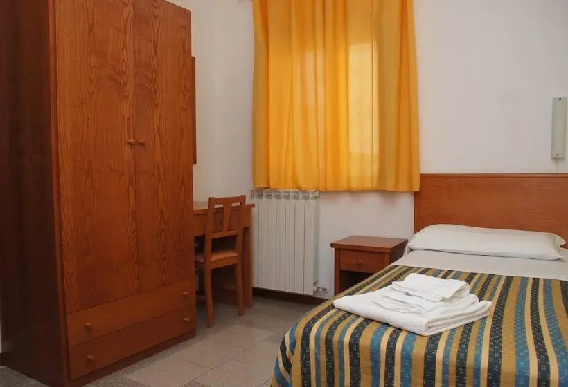 اتاق استاندارد یک نفره, B&b Sant'eufemia