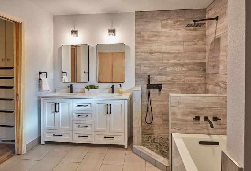 3ベッドルームハウス, Bed & Barrel At Stonehouse Cellars