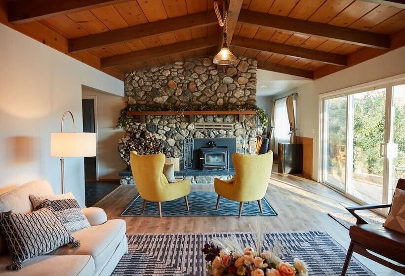 3ベッドルームハウス, Bed & Barrel At Stonehouse Cellars