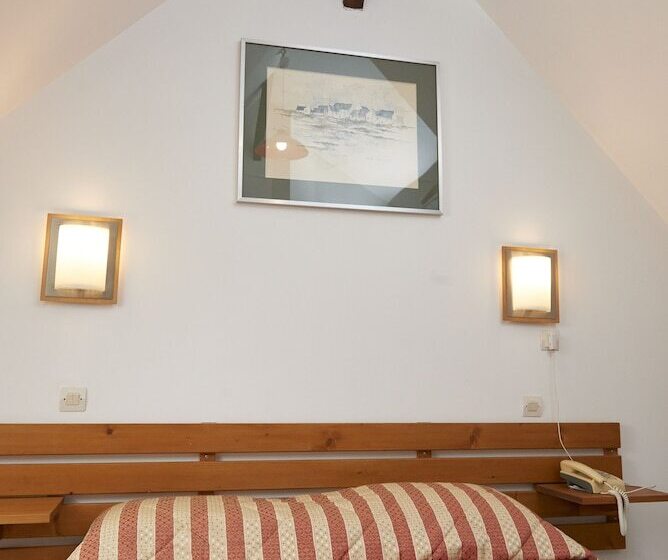 Номер Стандарт Трехместный, Chambres D'hotes Du Colvert