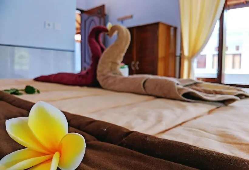 プールの見えるデラックスルーム, Serangan Inn Mimba