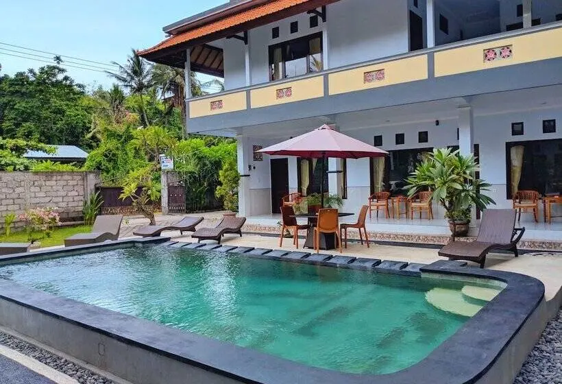 プールの見えるデラックスルーム, Serangan Inn Mimba