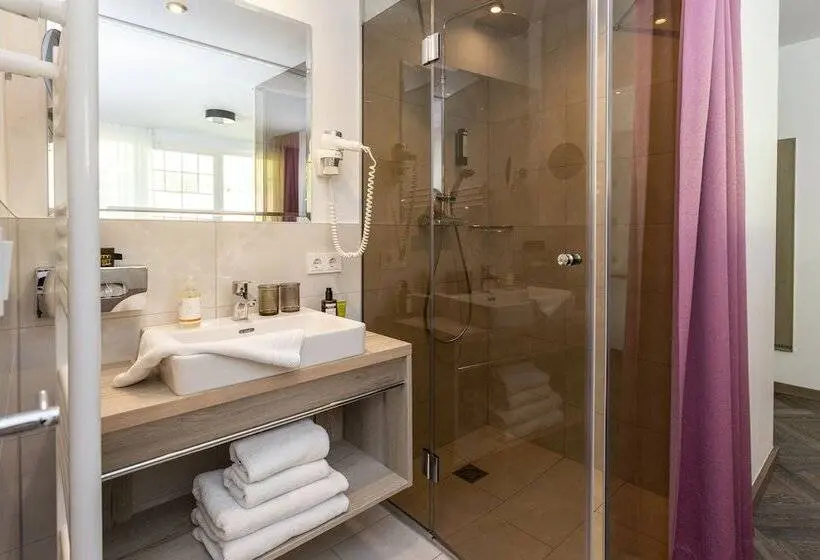 バルコニー付きデラックスルーム, Boutiquehotel Bergvilla