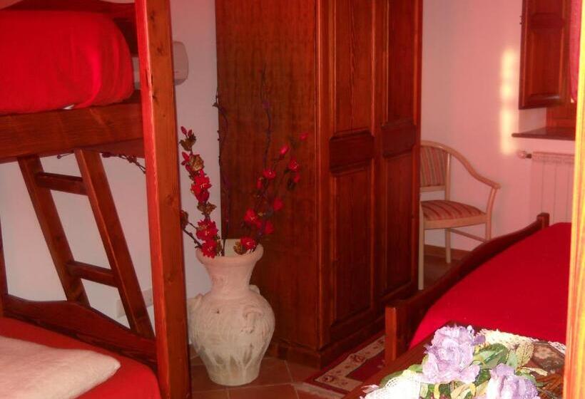 חדר משפחתי, Azienda Agrituristica La Casetta Del Pollino