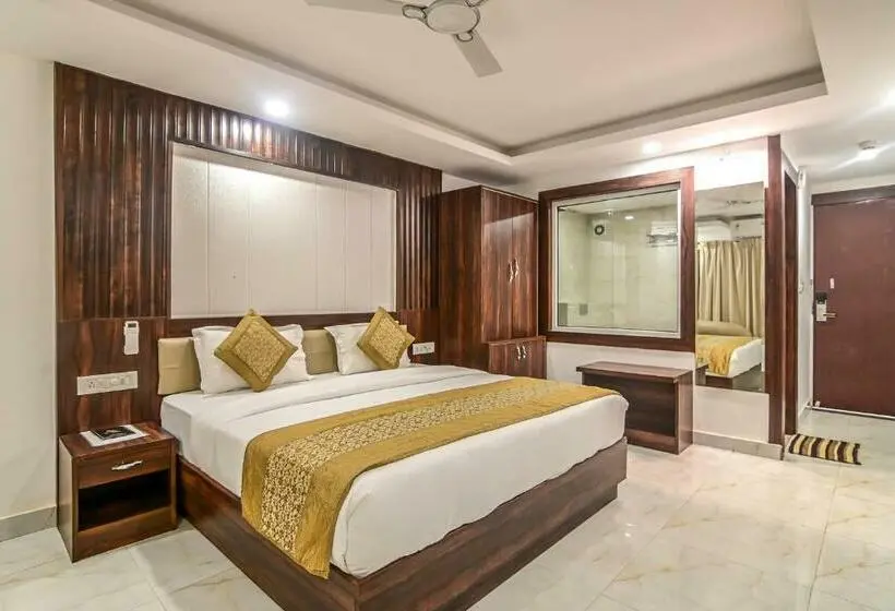 デラックスルーム, De Falcon Goa Beach Resort
