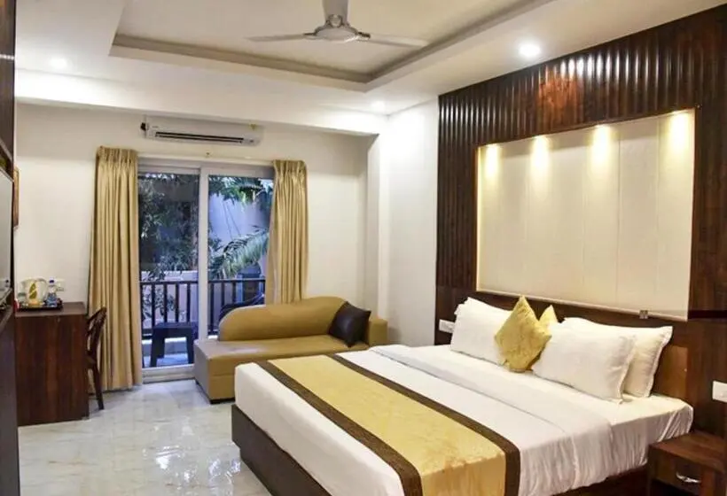 バルコニー付きデラックスルーム, De Falcon Goa Beach Resort