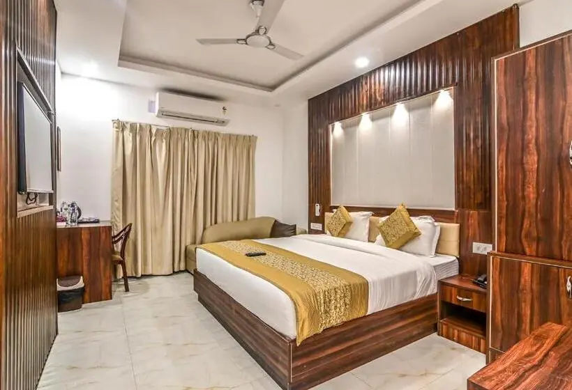 バルコニー付きデラックスルーム, De Falcon Goa Beach Resort