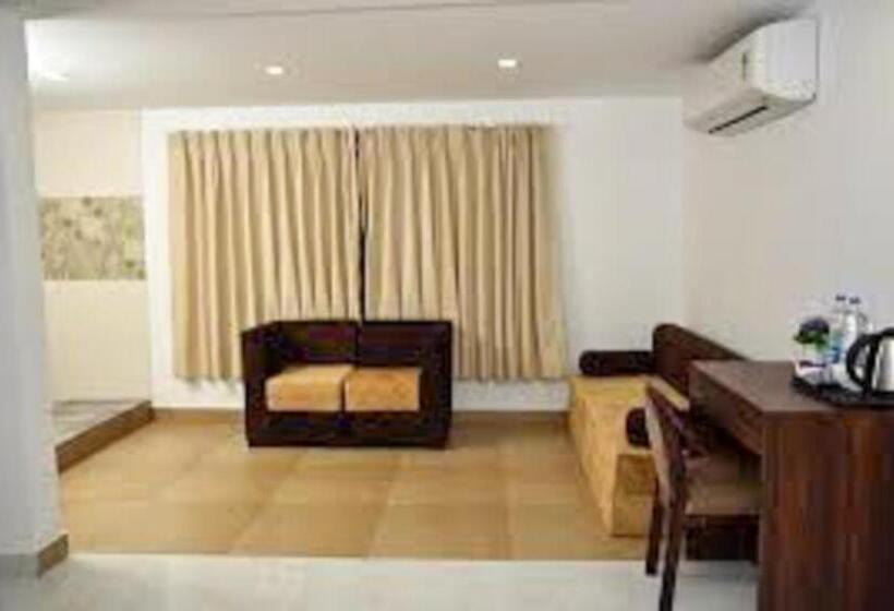 带大床的标准间, De Falcon Goa Beach Resort