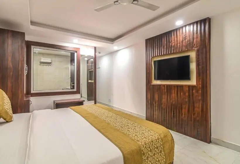 デラックスルーム, De Falcon Goa Beach Resort