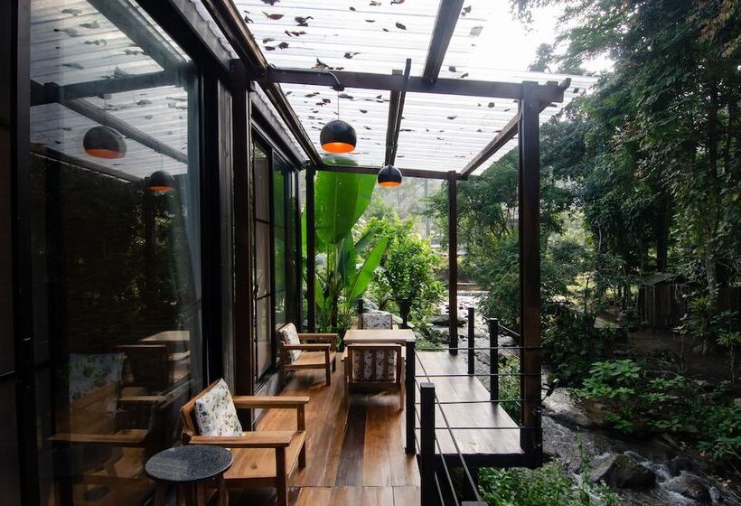 ویلای 2 خوابه, Voraman Hut
