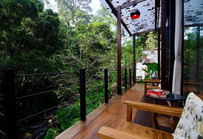 ویلای 2 خوابه, Voraman Hut