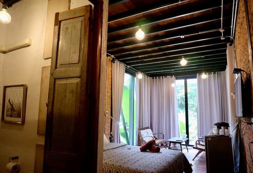 Студия Стандарт Двуспальная Кровать, Voraman Hut