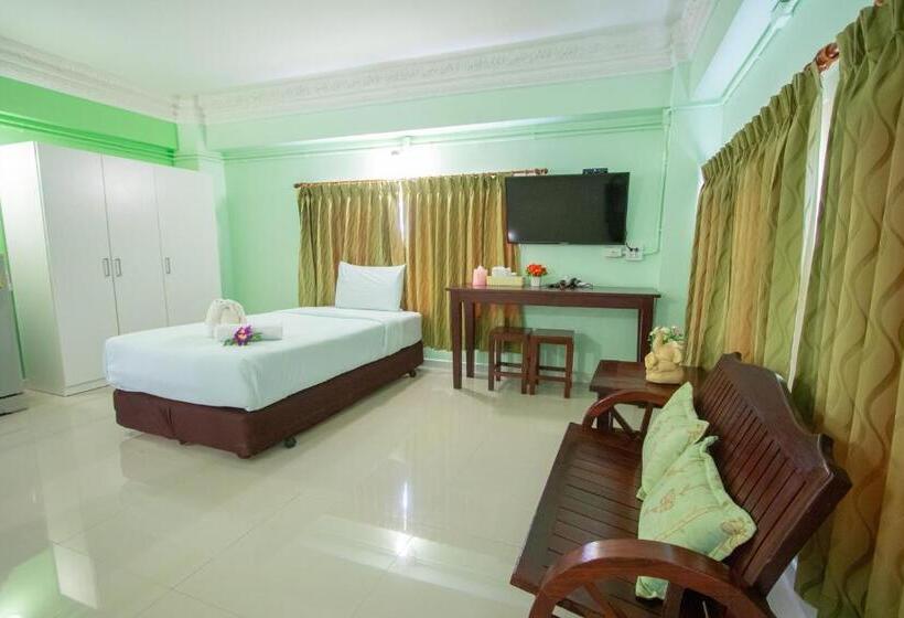 Номер Стандарт Трехместный, Anchalee Resort