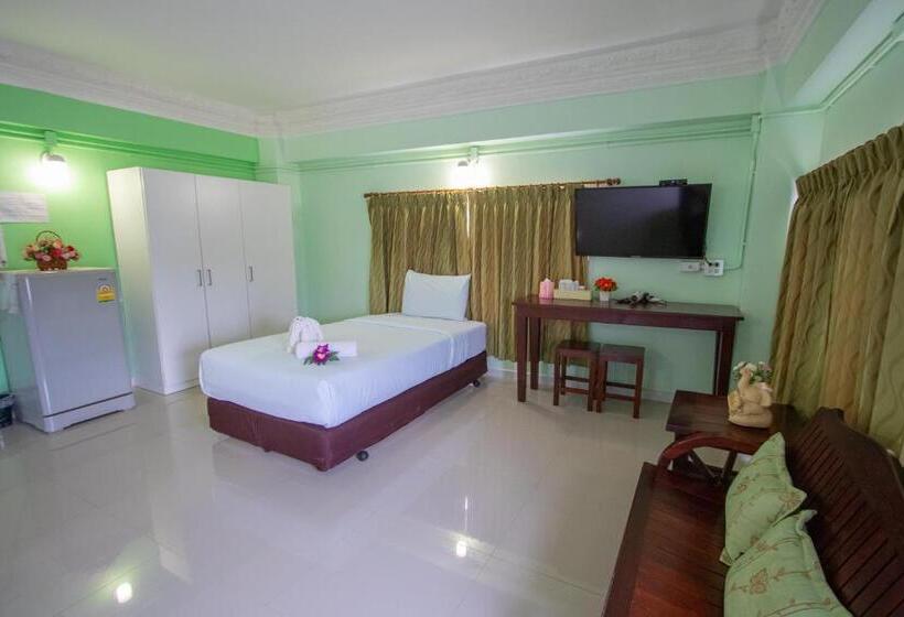 Quarto Triplo Estandar, Anchalee Resort